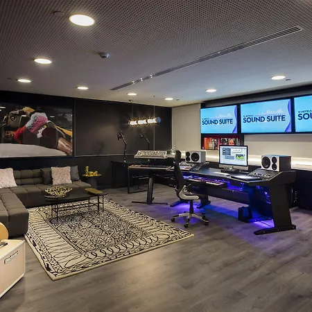 Hotel W 5*