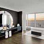 Hotell W