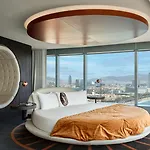 W Hotell 5*